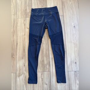 VARLEY Solid Black 25” High Rise Leggings • Mesh Panels• Size Small • EUC